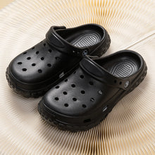 Load image into Gallery viewer, Women and Men&#39;s Hole Shoes Summer Non-Slip Outdoor Sandals Closed Toe Shit Feeling Beach Slippers Thick Bottom Soft Bottom
