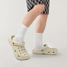Load image into Gallery viewer, Women and Men&#39;s Hole Shoes Summer Non-Slip Outdoor Sandals Closed Toe Shit Feeling Beach Slippers Thick Bottom Soft Bottom
