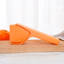 Load image into Gallery viewer, Max Juice Extraction Lemon Lime Squeezer EasytoUse Flat Lemon Squeezer with Leverage Squeezer with Built in Strainer
