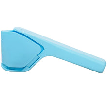 Load image into Gallery viewer, Max Juice Extraction Lemon Lime Squeezer EasytoUse Flat Lemon Squeezer with Leverage Squeezer with Built in Strainer
