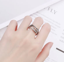 Load image into Gallery viewer, Dainty Anxiety Rings For Women Runner Fidget Anxiety Ring With Bead Adjustable Rotatable Anti Stress Ring Relief Jewelry Gifts
